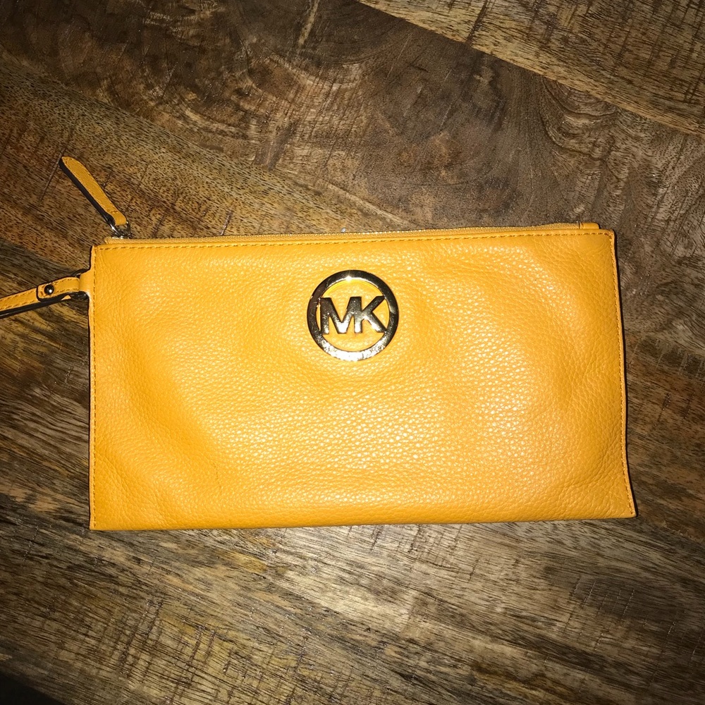 Michael Kors Wristlet